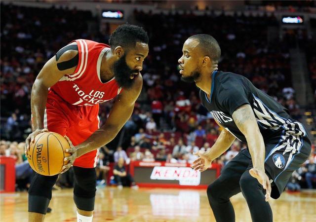 更衣室承担 更衣室承担